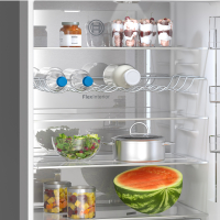 RO_KGN49LBCF // R // BOSCH // KGN49LBCF